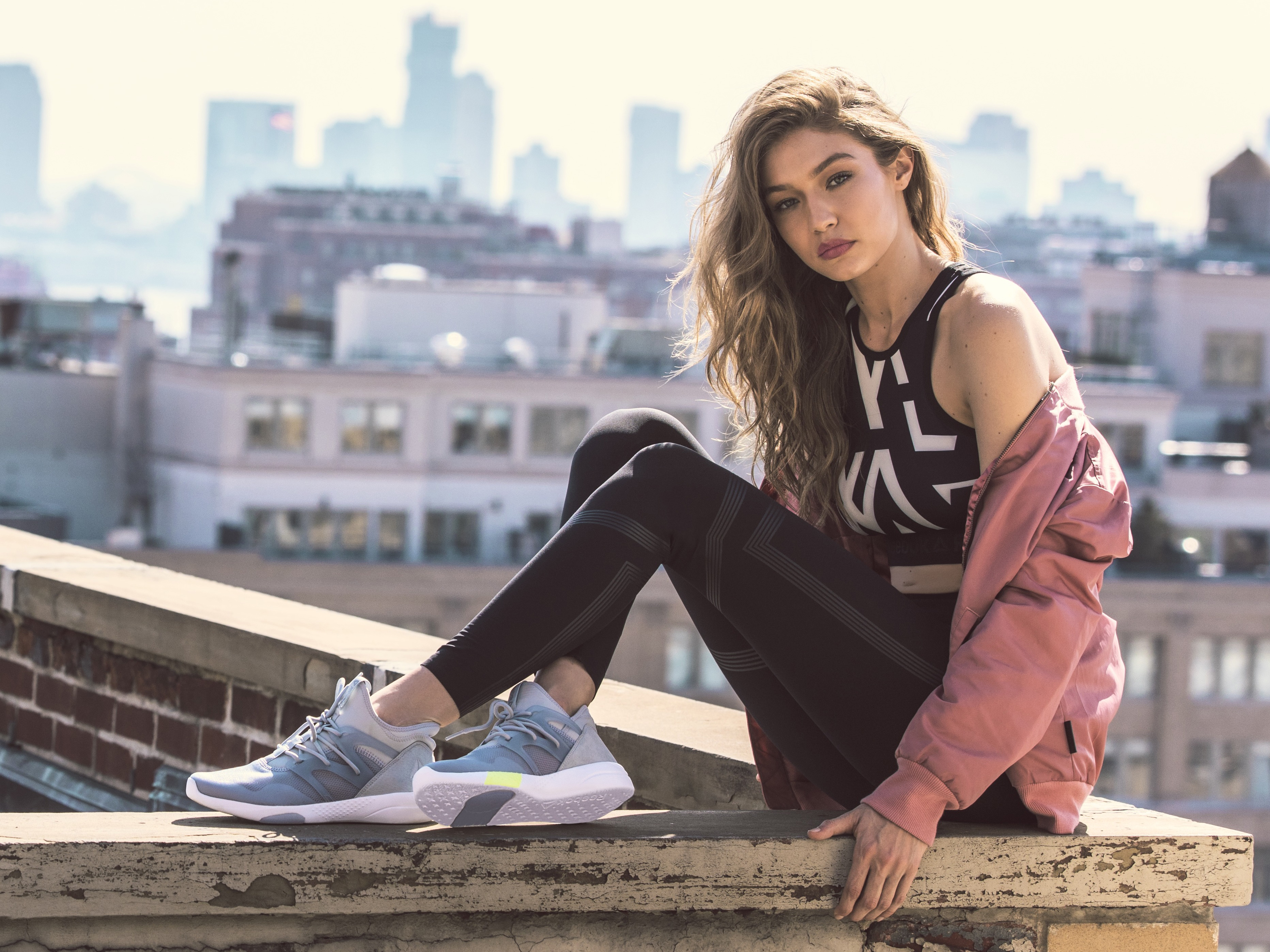 Le mannequin Gigi Hadid égérie de la marque Reebok