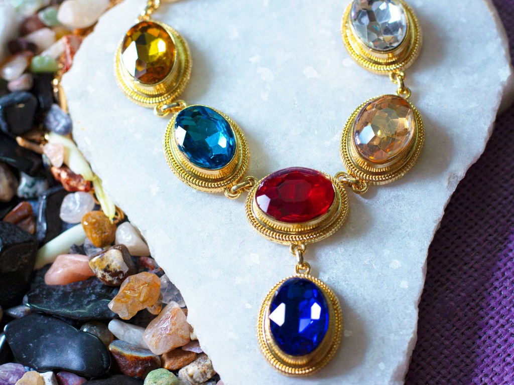 Quels métaux et gemmes choisir selon sa colorimétrie&nbsp;?